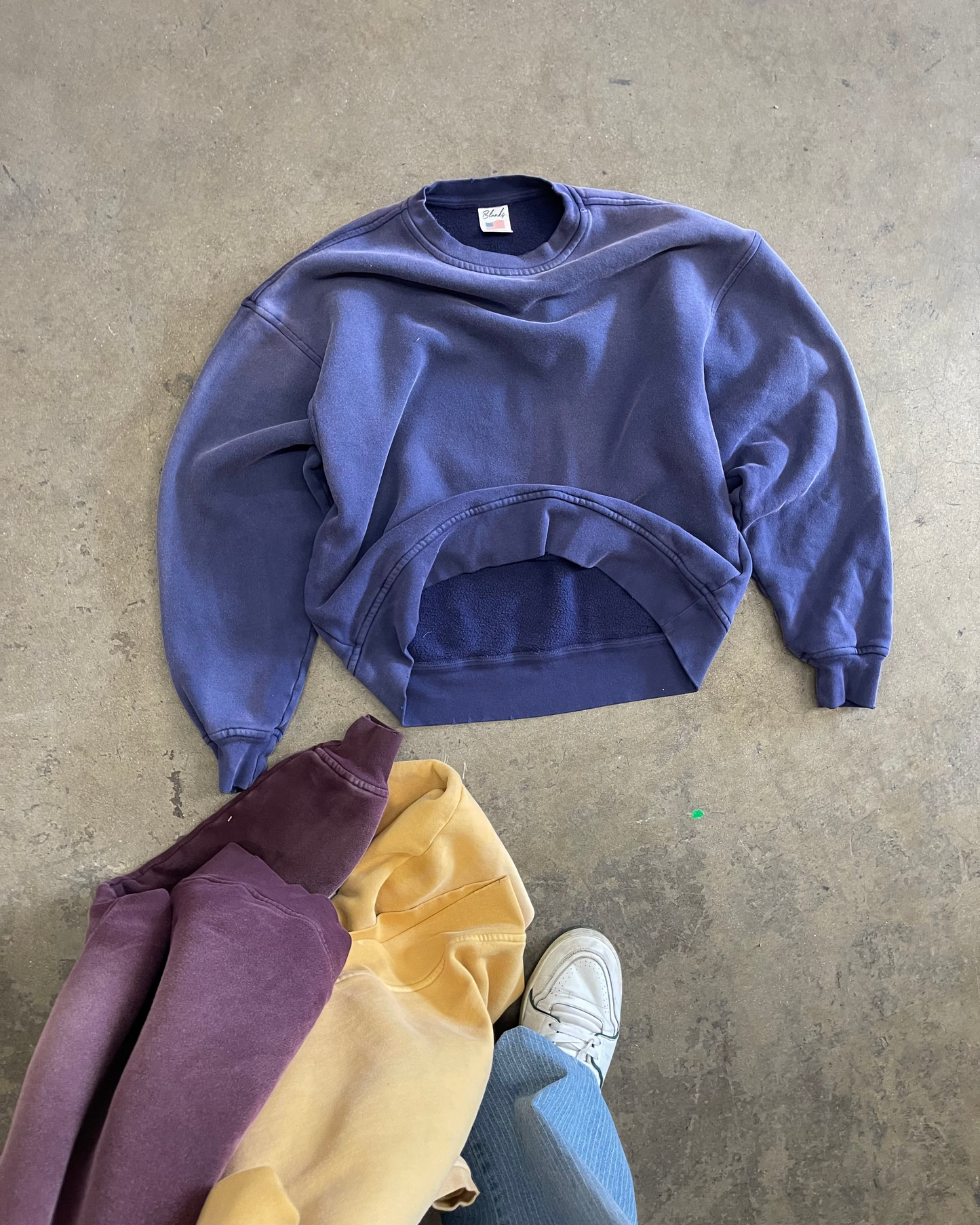 FADED GRAPE CREWNECK