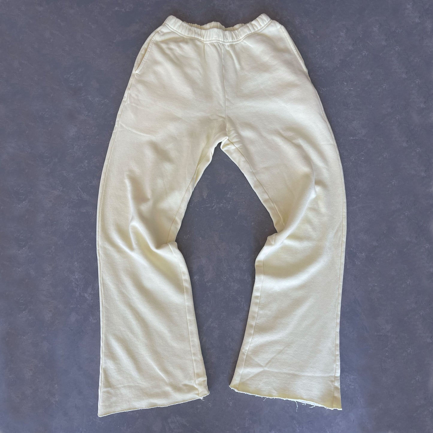 LIGHTWEIGHT SWEATPANT